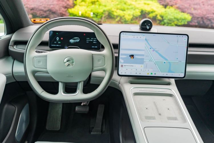 Used Nio ES6 2025 75 kWh Interior 5