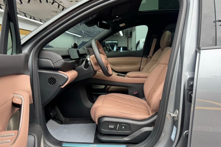 Used Nio ES6 2025 100 kWh Interior 5