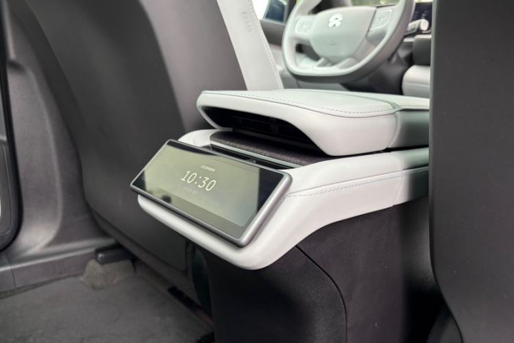 Used Nio ES6 2025 75 kWh Interior 7