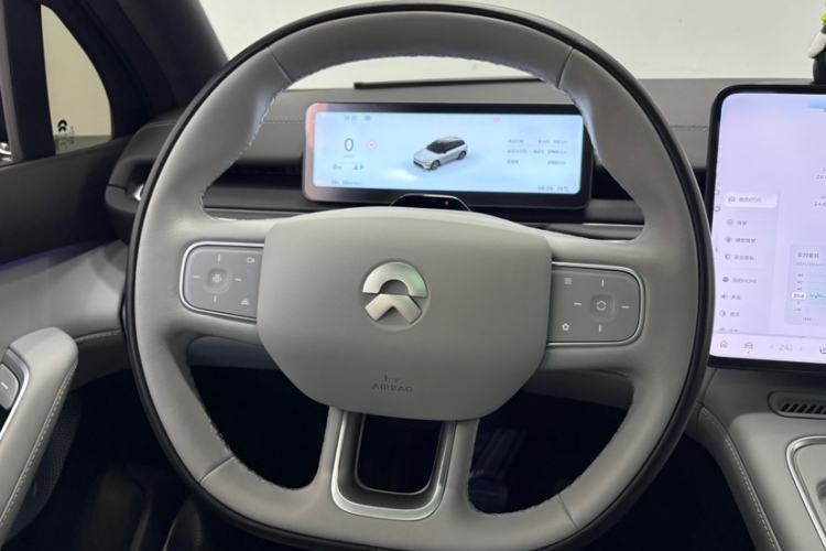 Used Nio ES6 2025 75 kWh Interior 7