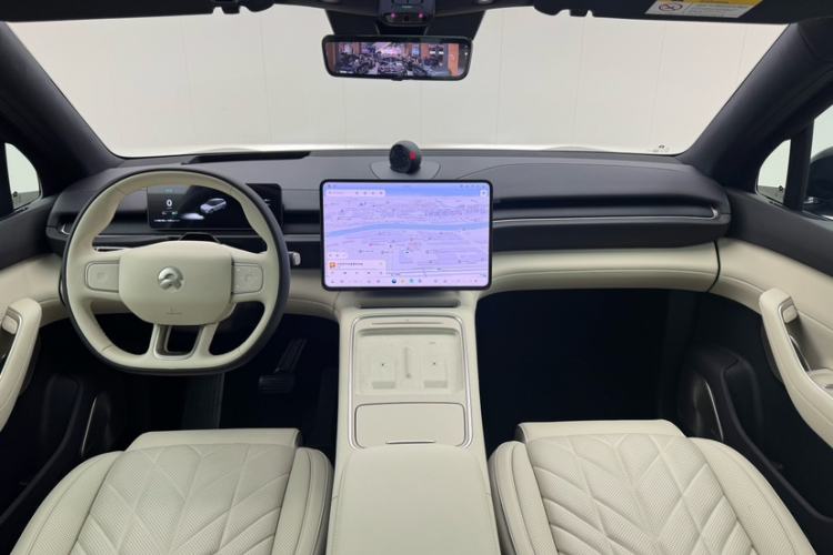 Used Nio ES6 2025 75 kWh Interior 7