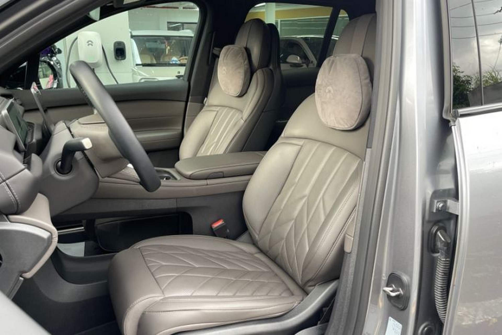 Used Nio ES6 2025 75 kWh Interior 8