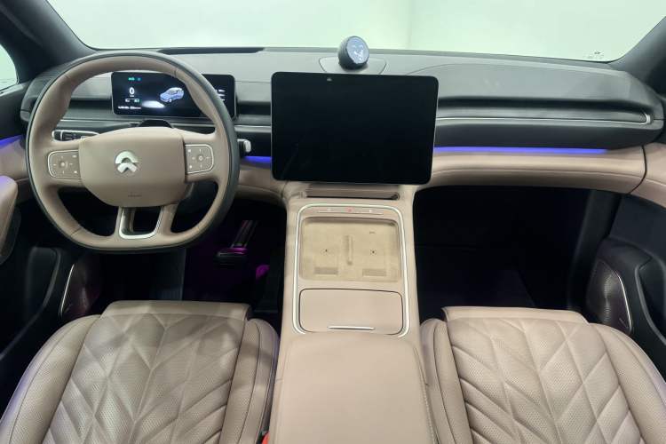 Used Nio ES6 2025 75 kWh Interior 9