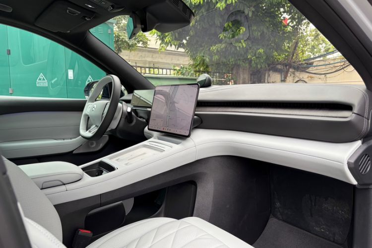 Used Nio ES6 2025 75 kWh Interior 9