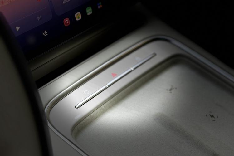 Used Nio ES6 2025 75 kWh Interior 9