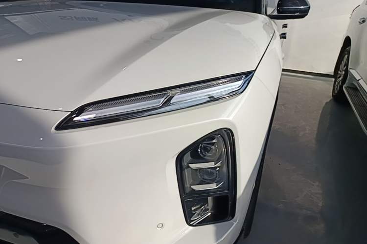 Used Nio ES6 2025 75 kWh Left Front Headlight