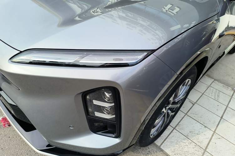 Used Nio ES6 2025 75 kWh Left Front Headlight