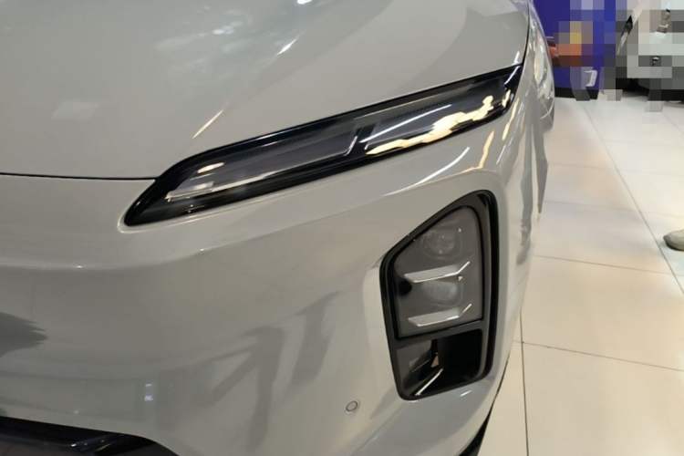 Used Nio ES6 2025 75 kWh Left Front Headlight