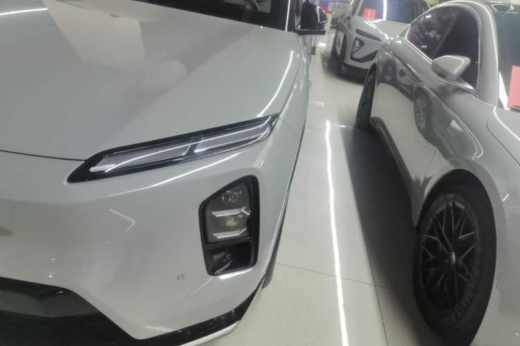 Used Nio ES6 2025 75 kWh Left Front Headlight