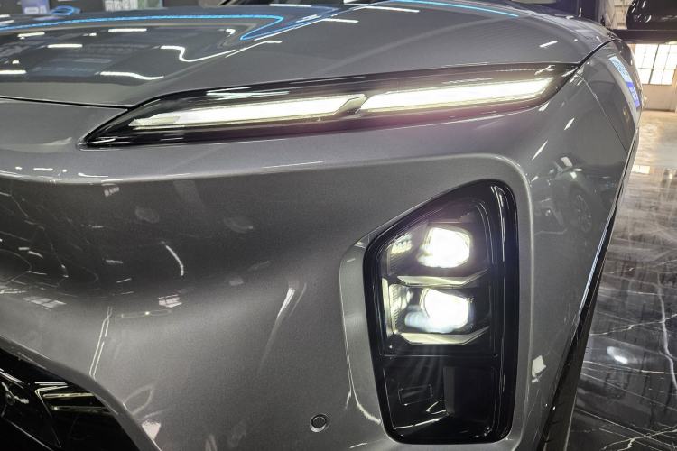Used Nio ES6 2025 75 kWh Left Front Headlight