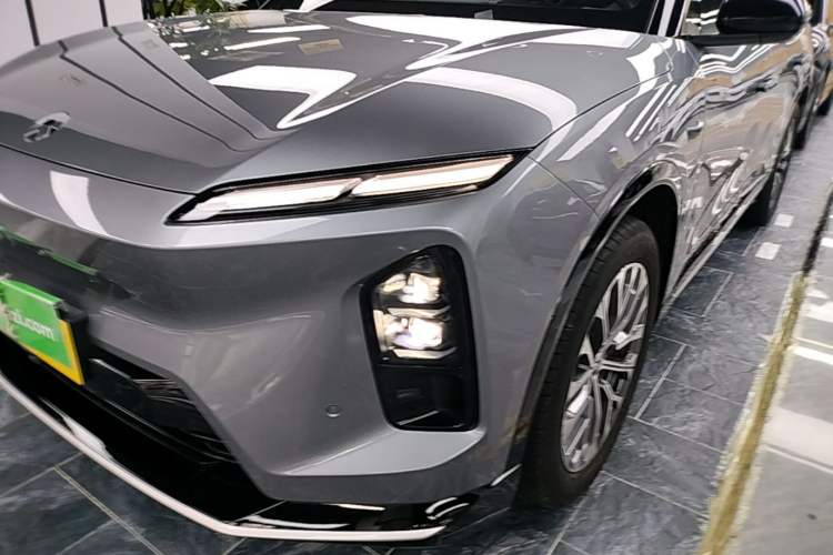 Used Nio ES6 2025 75 kWh Left Front Headlight