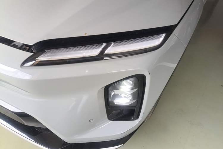 Used Nio ES6 2025 75 kWh Left Front Headlight