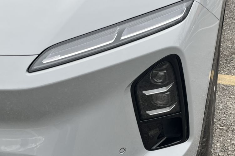 Used Nio ES6 2025 75 kWh Left Front Headlight
