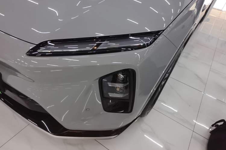 Used Nio ES6 2025 75 kWh Left Front Headlight