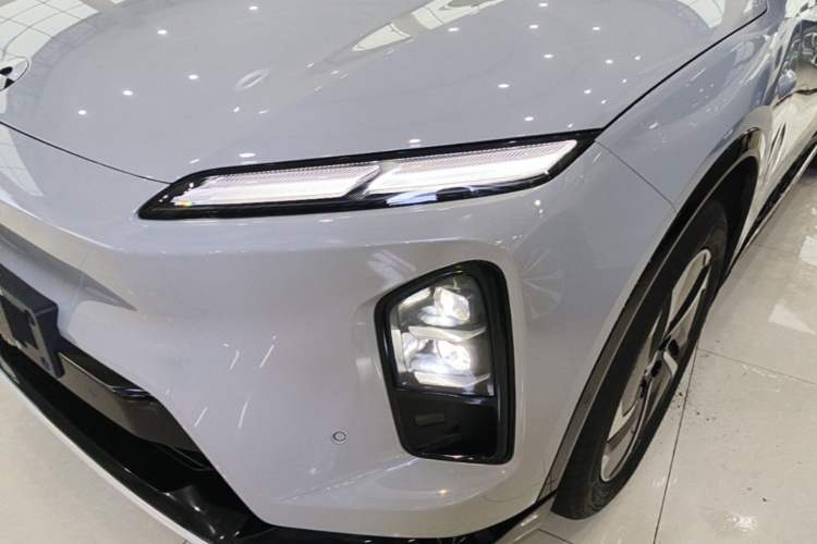 Used Nio ES6 2025 75 kWh Left Front Headlight