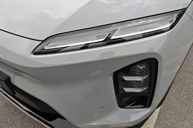 Used Nio ES6 2025 75 kWh Left Front Headlight