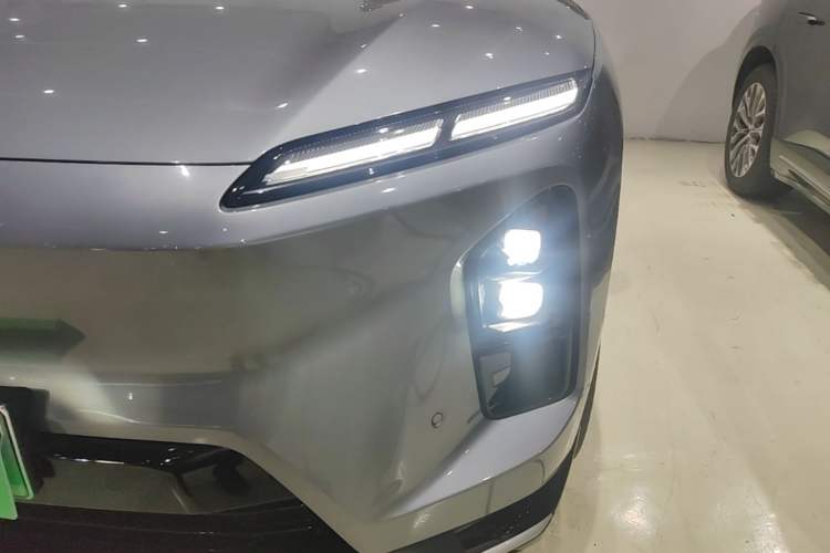 Used Nio ES6 2025 75 kWh Left Front Headlight