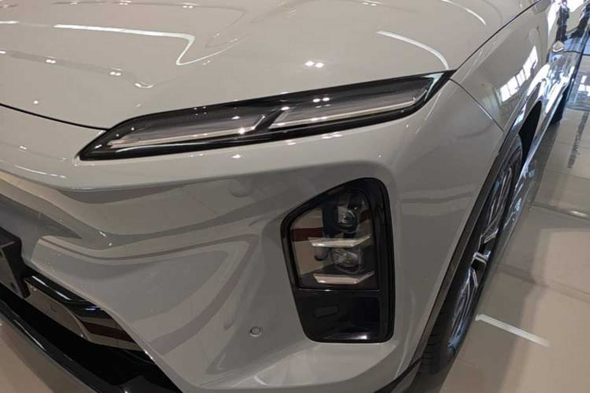 Used Nio ES6 2025 75 kWh Left Front Headlight