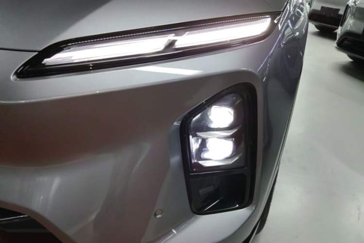 Used Nio ES6 2025 75 kWh Left Front Headlight