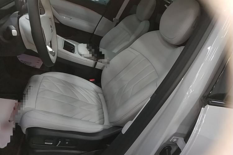 Used Nio ES6 2025 75 kWh Left Front Seat