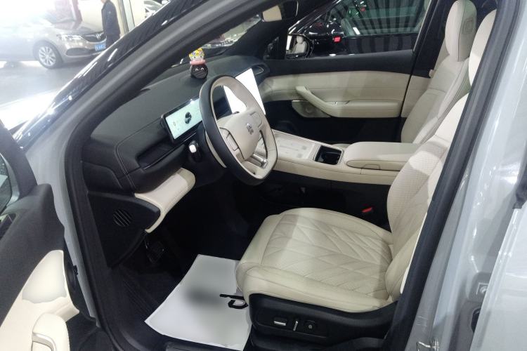 Used Nio ES6 2025 75 kWh Left Front Seat