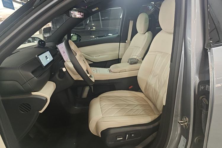 Used Nio ES6 2025 75 kWh Left Front Seat