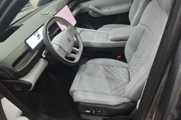 Used Nio ES6 2025 75 kWh Left Front Seat