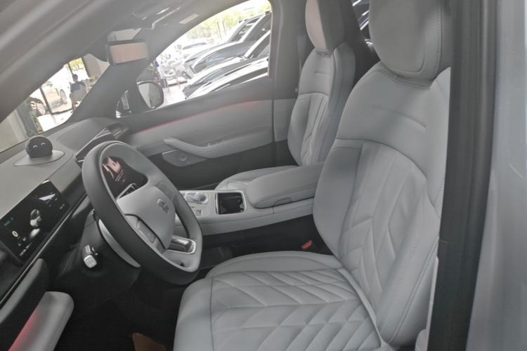 Used Nio ES6 2025 75 kWh Left Front Seat