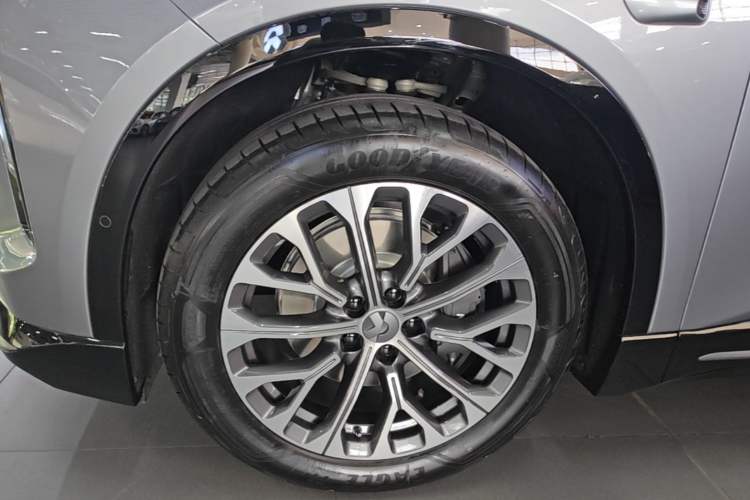 Used Nio ES6 2025 Model 100kWh 300,000th Anniversary Edition Left Front Wheel Hub