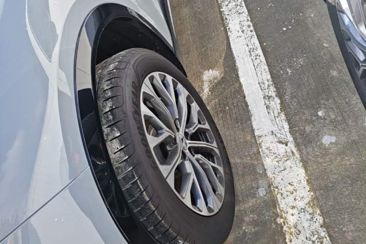 Used Nio ES6 2025 75 kWh Left Front Wheel Hub