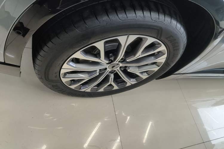 Used Nio ES6 2025 75 kWh Left Front Wheel Hub