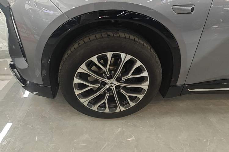 Used Nio ES6 2025 75 kWh Left Front Wheel Hub