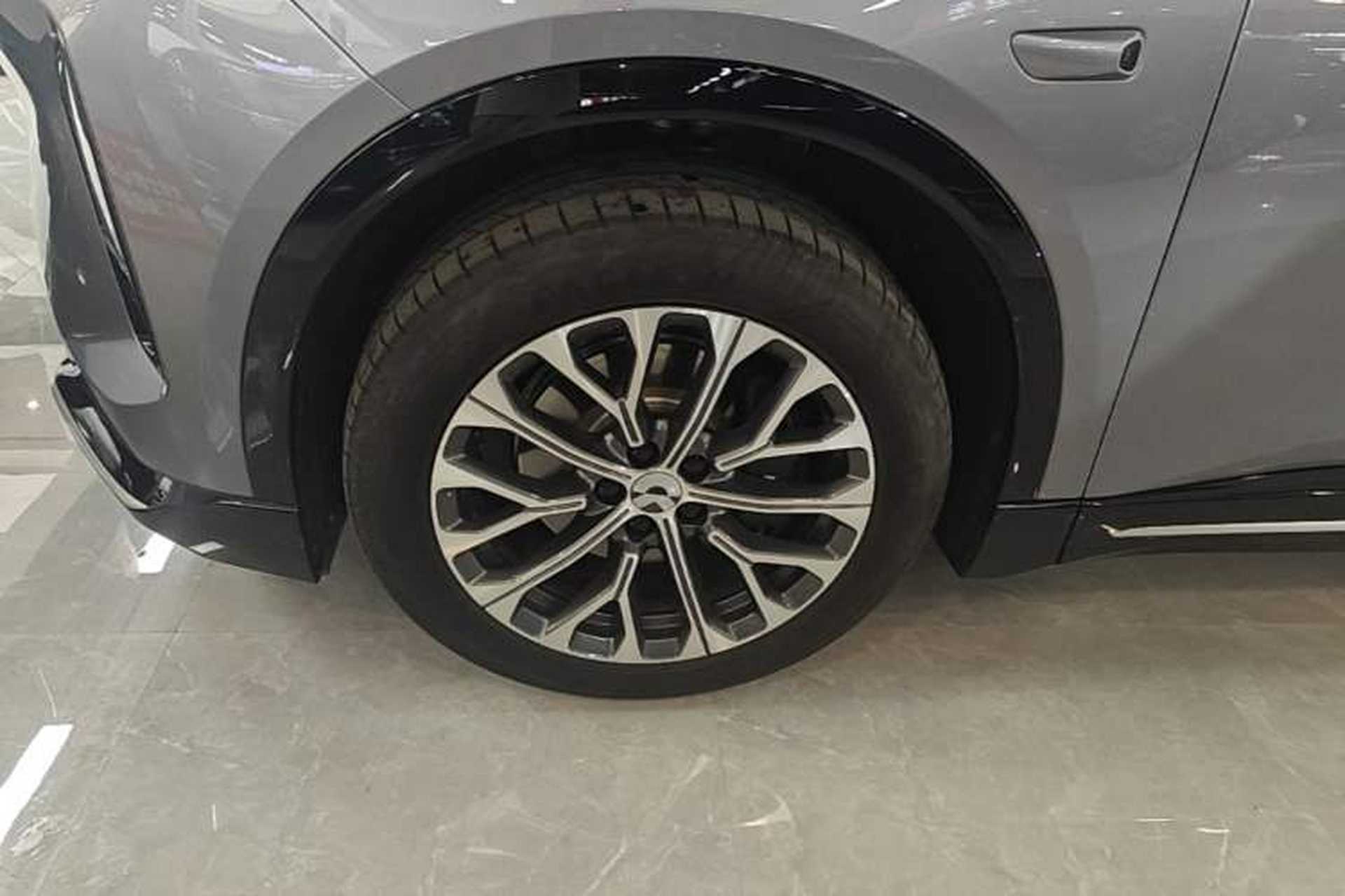 Used Nio ES6 2025 75 kWh Left Front Wheel Hub
