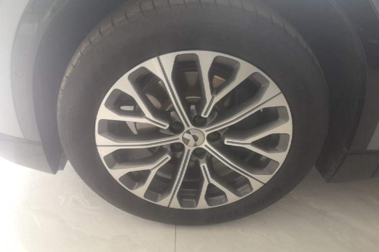 Used Nio ES6 2025 75 kWh Left Front Wheel Hub