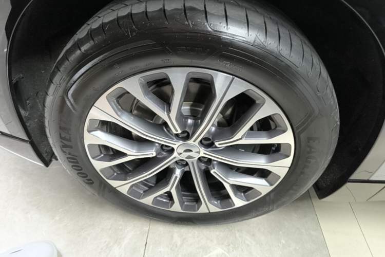 Used Nio ES6 2025 75 kWh Left Front Wheel Hub