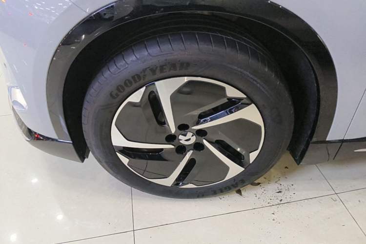 Used Nio ES6 2025 75 kWh Left Front Wheel Hub