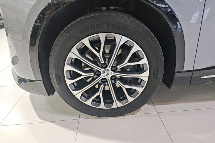 Used Nio ES6 2025 75 kWh Left Front Wheel Hub