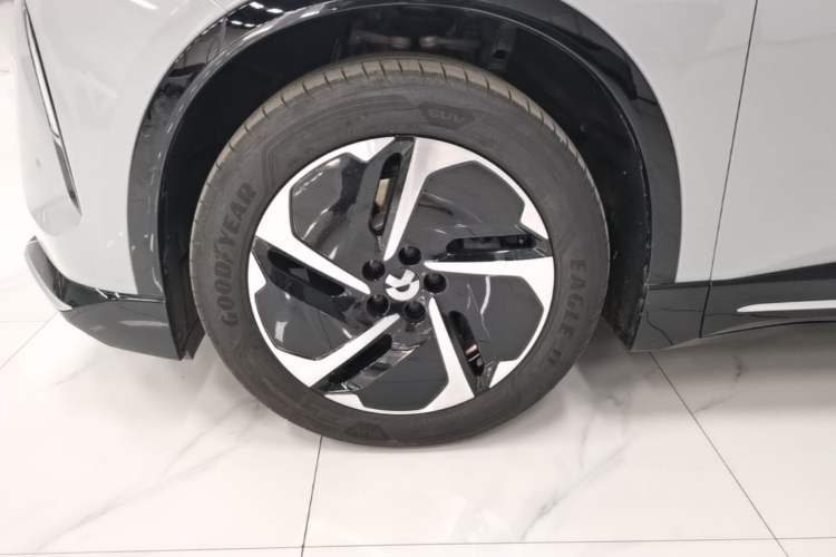 Used Nio ES6 2025 75 kWh Left Front Wheel Hub