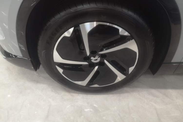 Used Nio ES6 2025 75 kWh Left Front Wheel Hub