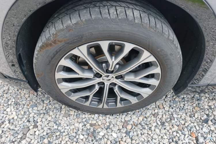 Used Nio ES6 2025 75 kWh Left Front Wheel Hub