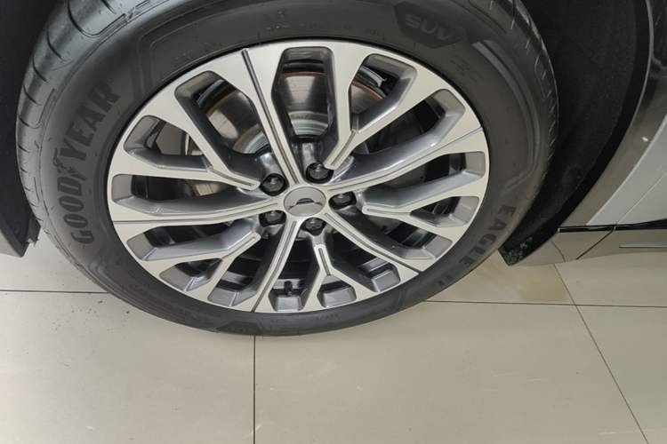 Used Nio ES6 2025 75 kWh Left Front Wheel Hub