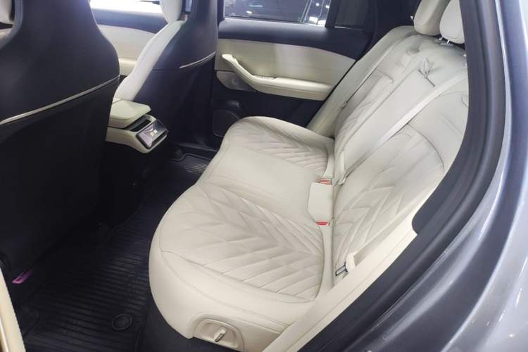Used Nio ES6 2025 75 kWh Left Rear Seat