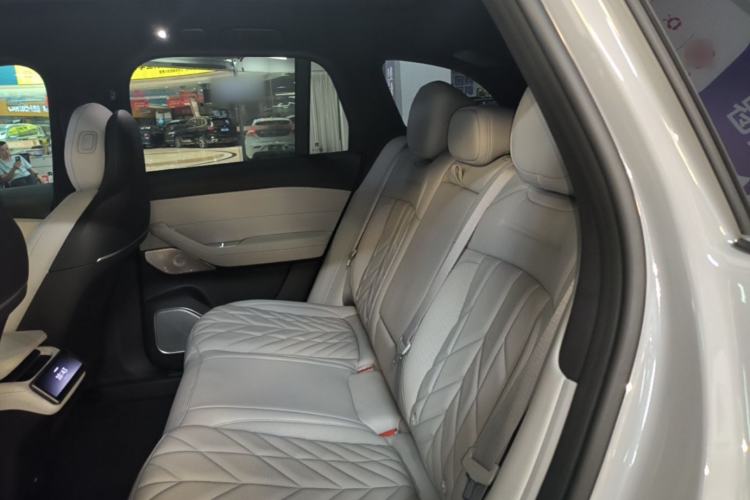 Used Nio ES6 2025 75 kWh Left Rear Seat