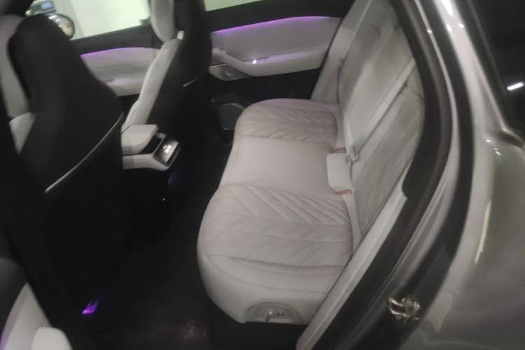Used Nio ES6 2025 75 kWh Left Rear Seat