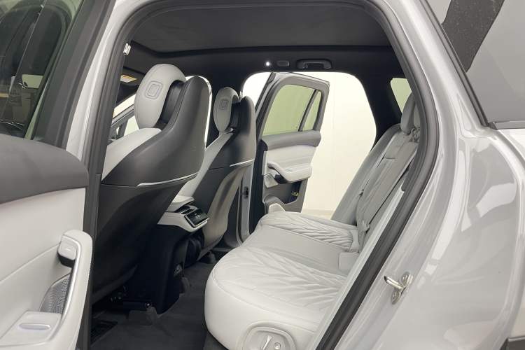 Used Nio ES6 2025 75 kWh Left Rear Seat