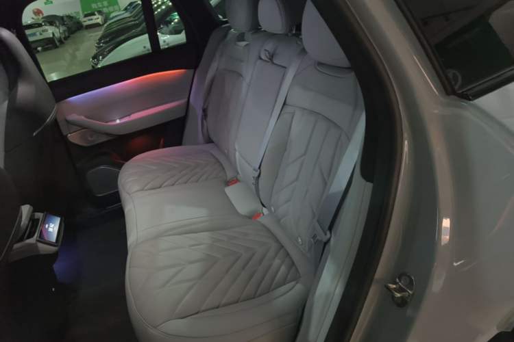 Used Nio ES6 2025 75 kWh Left Rear Seat