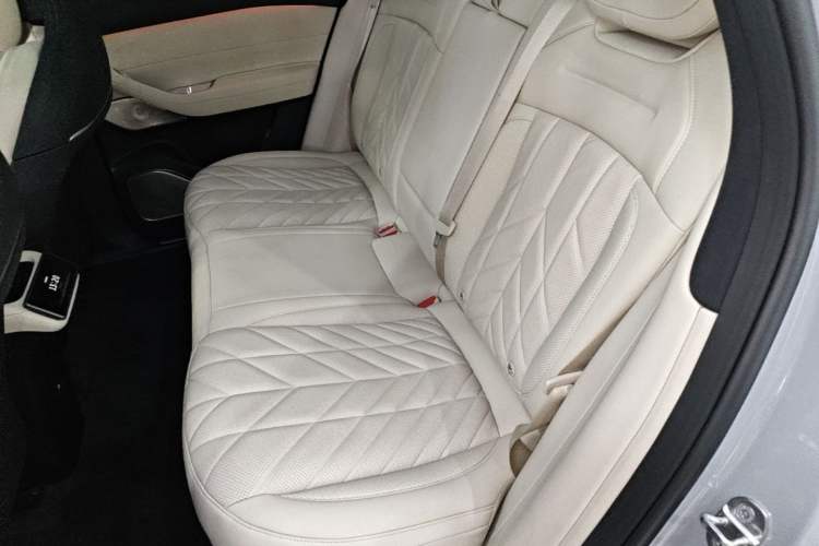 Used Nio ES6 2025 75 kWh Left Rear Seat