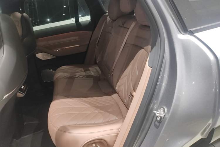 Used Nio ES6 2025 75 kWh Left Rear Seat