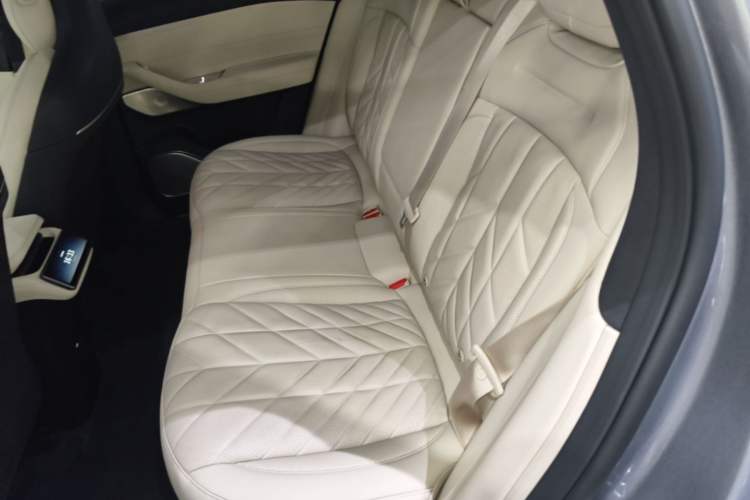 Used Nio ES6 2025 75 kWh Left Rear Seat