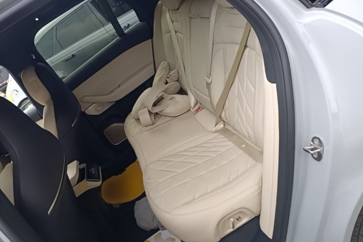Used Nio ES6 2025 75 kWh Left Rear Seat